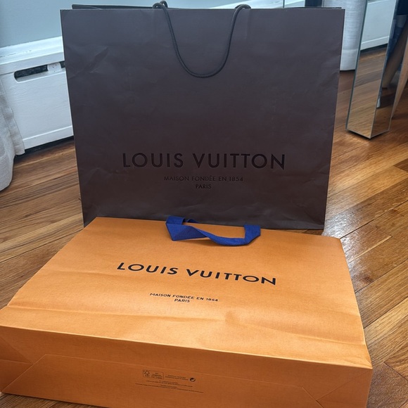 Luxury paper shopping totes - Picture 5 of 7